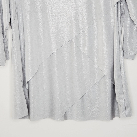 Chico's Travelers Liquid Shimmer Layered Top Size L in Feather Stone NEW Stretch - Picture 5 of 13
